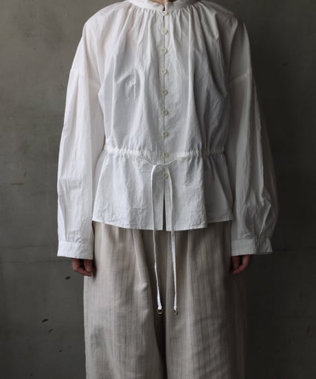 cavane キャヴァネ / Stand collar with waist drawstring blouse cotton&linenブラウス / ca-26057