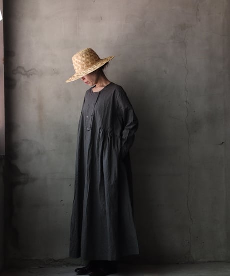 cavaneキャヴァネ / Gathered dress with side switchingワンピース / ca-26056
