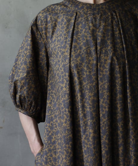 cavane キャヴァネ / Over Tuck Botanical Dressワンピース / ca-25126