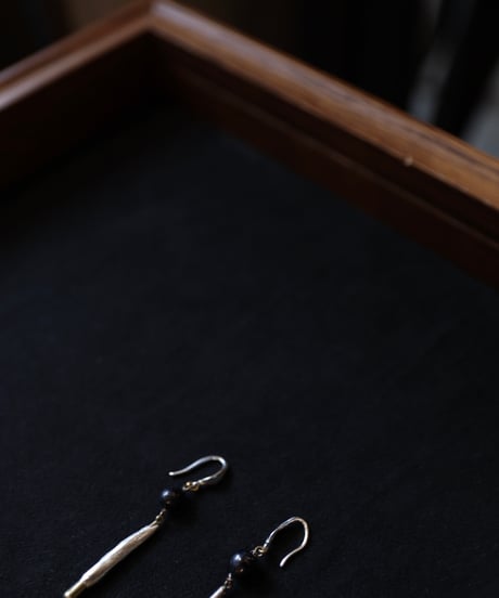 Atelier Inscrire アトリエ インスクリール / COSTUME JEWELLERY LA VINA EARRINGS / At-25027