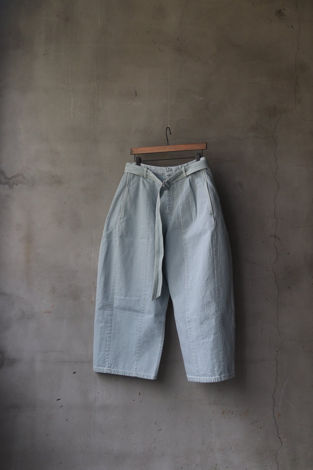 今季　NATIVE VILLAGE ネイティブヴィレッジ　サスペンダーパンツ NATIVE VILLAGE ネイティブヴィレッジ Soft twist linen