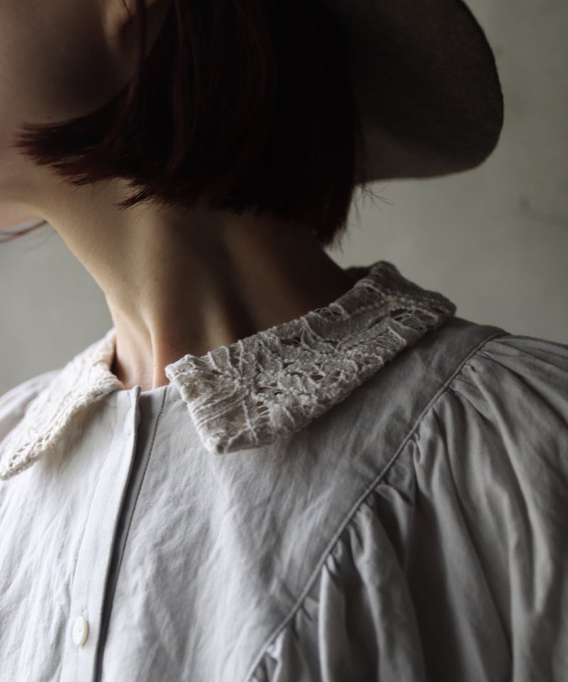 cavane キャヴァネ / Lace collar Raglan blouse Cotton