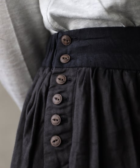 cavane キャヴァネ / Gathered skirt with side button linen100 スカート / ca-25149