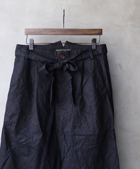 ALEKSANDR MANAMISアレクサンダーマナミ/ UTTON LEG LOOSE PANTトラウザーズ / am-25007