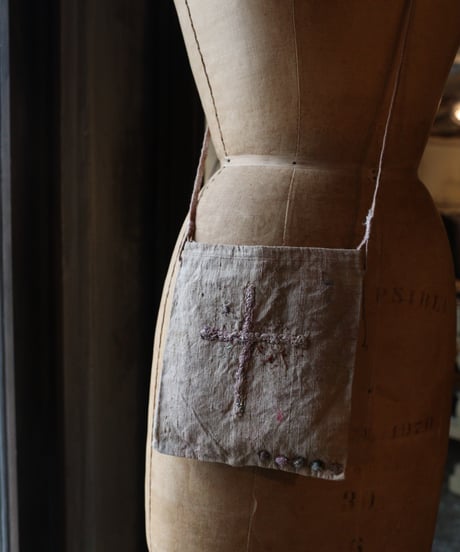 Antonia Rossi (Antomoon)/ Embroidered Shoulder Pochetteポシェット / An-24005