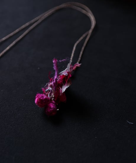 Antonia Rossi (Antomoon)/ Embroidered Heart Necklaceネックレス / An-25045