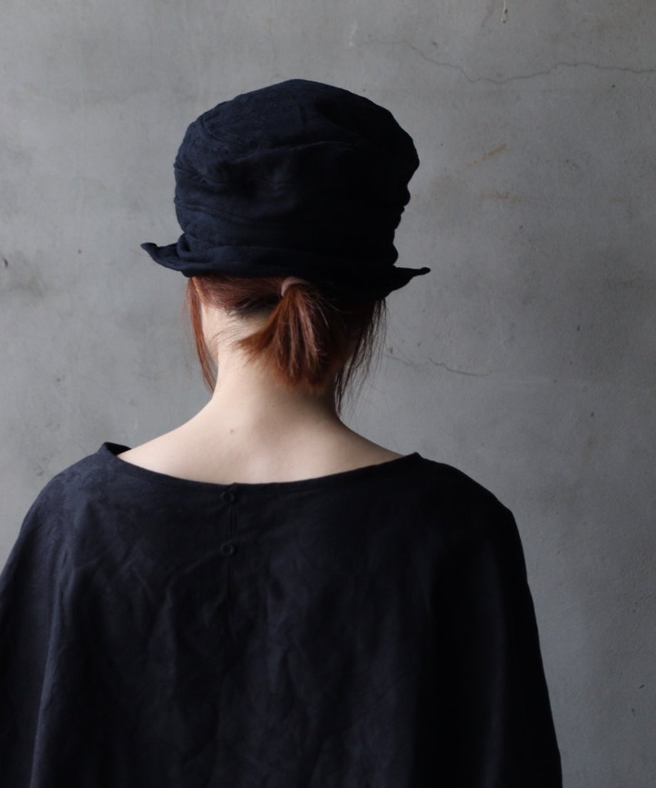 6986f12175716eca102e4523