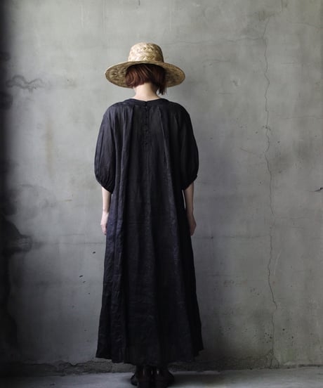 cavane キャヴァネ / Over Tuck Linen100 Dressワンピース / ca-25102