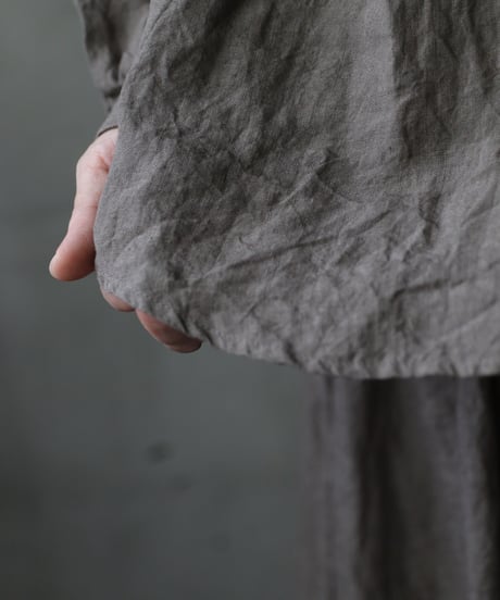 cavane キャヴァネ / V Pull-over blouse linen100ブラウス / ca-25144