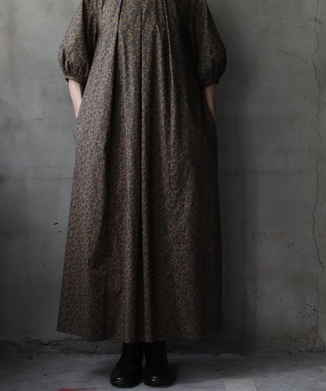 cavane キャヴァネ / Over Tuck Botanical Dressワンピース / ca-25126