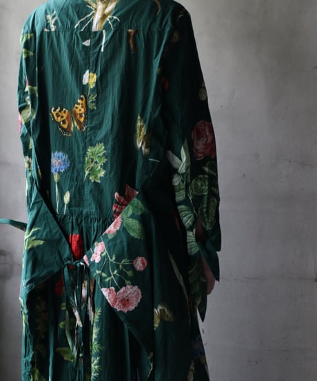 ALEKSANDR MANAMISアレクサンダーマナミ/ JARDIN VERT 3/4 APRON DRESSワンピース/ am-25001