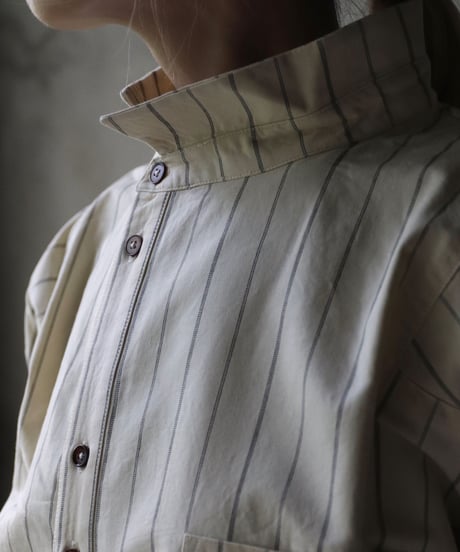 ALEKSANDR MANAMISアレクサンダーマナミ/ THREE POCKET ASYMMETRIC SHIRT JKシャツ/ am-21012