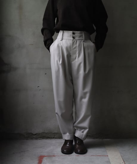 cavane キャヴァネ / Wool Tuck trousersパンツ / ca-22117