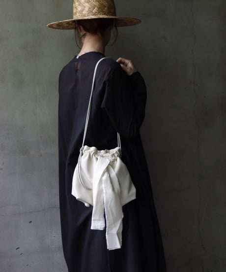 Atelier Inscrireアトリエ インスクリール / ADELA POUCH革鞄 / At-25002