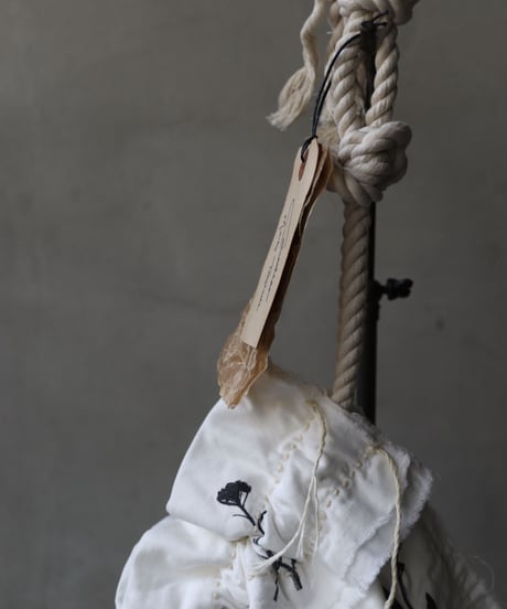 Cavalier Meiko Takahashi  / Pressed flower pouch bag "Alyssum" / Me-23002