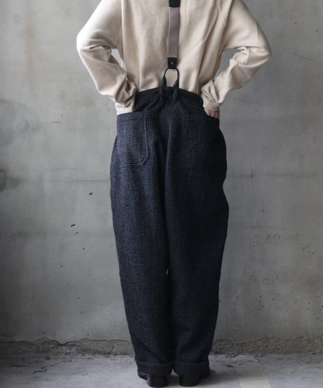 cavane キャヴァネ / Over-pants with suspender wool100パンツ / ca-25162