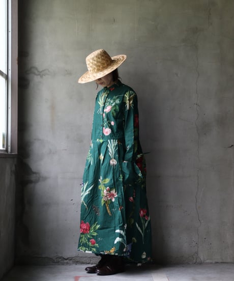 ALEKSANDR MANAMISアレクサンダーマナミ/ JARDIN VERT 3/4 APRON DRESSワンピース/ am-25001
