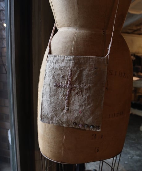Antonia Rossi (Antomoon)/ Embroidered Shoulder Pochetteポシェット / An-24005