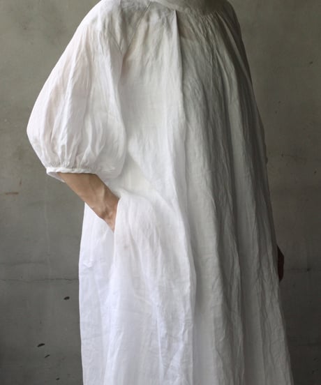 cavane キャヴァネ / Over Tuck Linen100 Dressワンピース / ca-25103