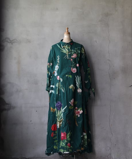 ALEKSANDR MANAMISアレクサンダーマナミ/ JARDIN VERT 3/4 APRON DRESSワンピース/ am-25001