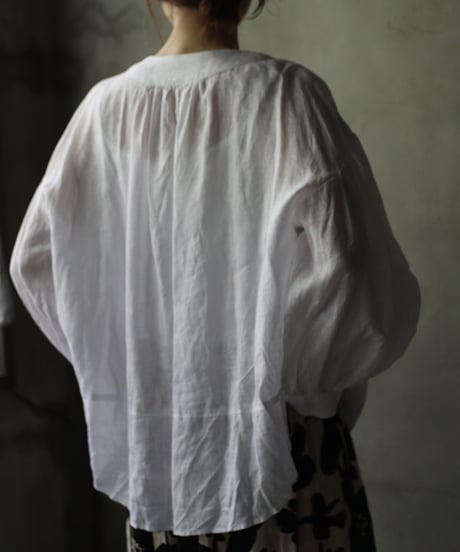 cavane キャヴァネ / V Pull-over blouse linen100ブラウス / ca-25162