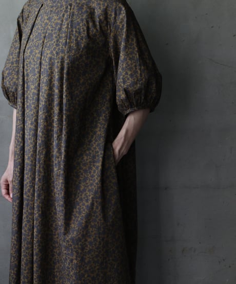 cavane キャヴァネ / Over Tuck Botanical Dressワンピース / ca-25126