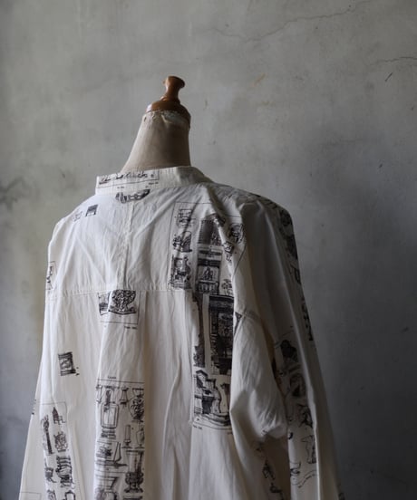 ALEKSANDR MANAMISアレクサンダーマナミ/ LES CREATURES TONGUE SHIRT ORNAMENTシャツ / am-25003