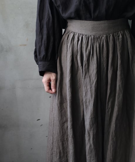 cavane キャヴァネ / Gathered skirt with side button linen100 スカート / ca-25146