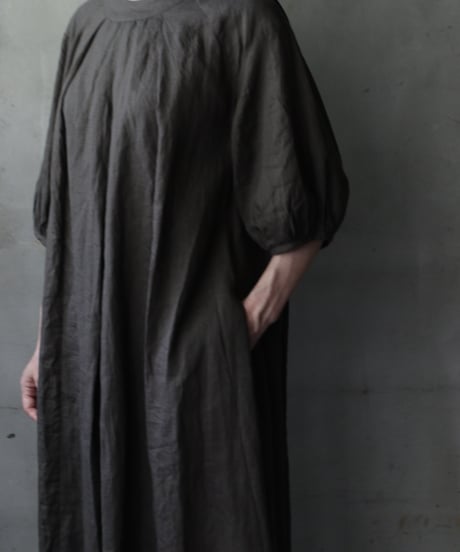 cavane キャヴァネ / Over Tuck Linen100 Dressワンピース / ca-25128