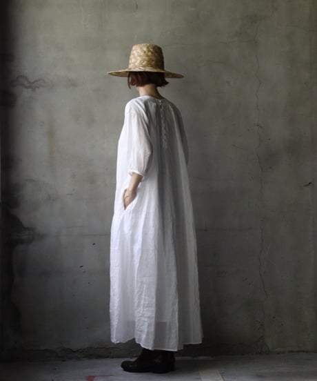 cavane キャヴァネ / Over Tuck Linen100 Dressワンピース / ca-25103