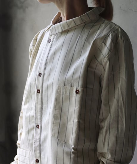 ALEKSANDR MANAMISアレクサンダーマナミ/ THREE POCKET ASYMMETRIC SHIRT JKシャツ/ am-21012