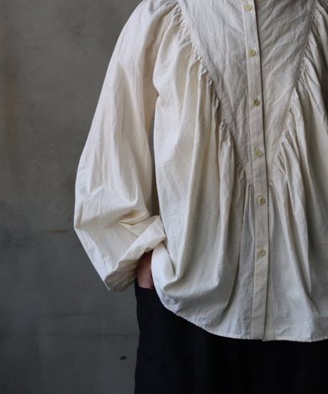再入荷_cavane キャヴァネ / Stand-collar raglan cotton & linen blouseブラウス / ca-26008