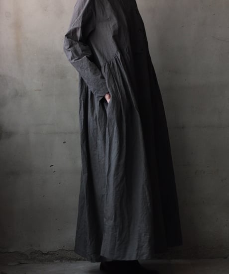 cavaneキャヴァネ / Gathered dress with side switchingワンピース / ca-26056