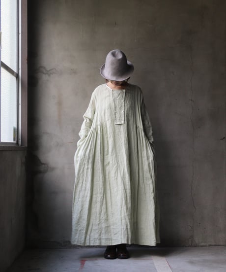 cavane キャヴァネ / Gathered dress with side switchingワンピース / ca-24025