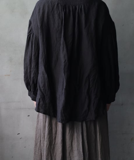 cavane キャヴァネ / V Pull-over blouse linen100ブラウス / ca-25143