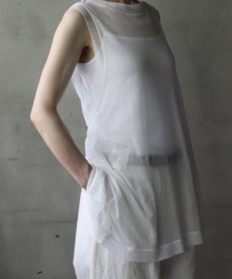 NATIVE VILLAGE ネイティブヴィレッジ / No.7/ Where the fog clears バックオープンノースリーブ（foggy white）/ na-25012