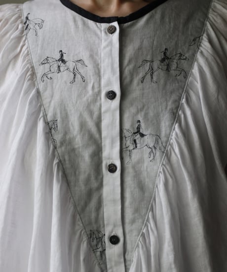cavane キャヴァネ / Collarless raglan linen100 blouseブラウス / ca-25134