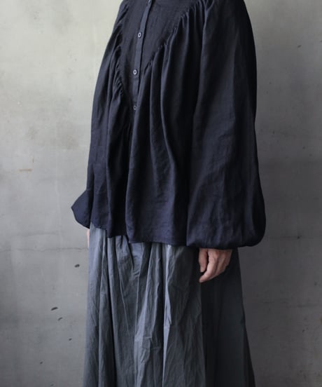 cavane キャヴァネ / Collarless raglan linen100 blouseブラウス / ca-25132