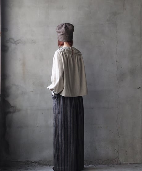 cavane キャヴァネ / Gathered stitch blouse linen & cottonブラウス / ca-25175