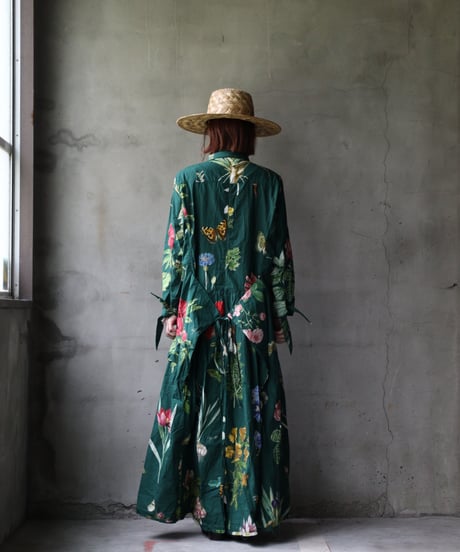 ALEKSANDR MANAMISアレクサンダーマナミ/ JARDIN VERT 3/4 APRON DRESSワンピース/ am-25001