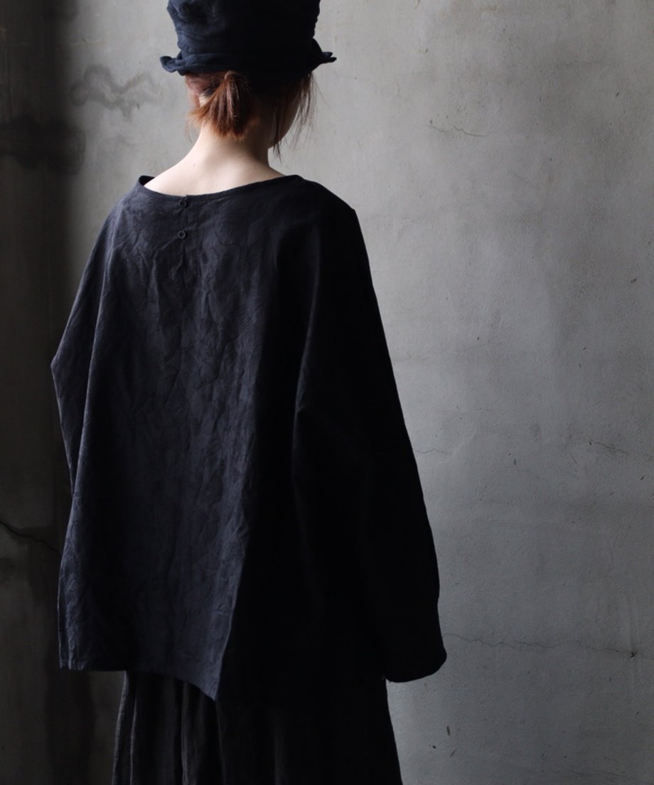 6986f12175716eca102e4523