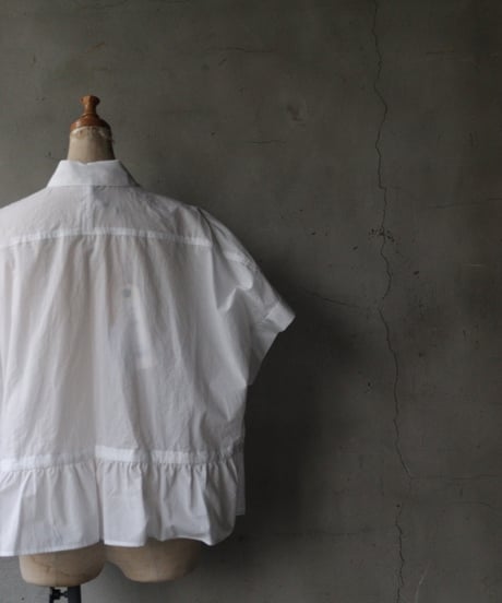 NATIVE VILLAGE ネイティブヴィレッジ / No.5/ Flowers that greet the morning 花刺繍ショートスリーブブラウス/ na-25011