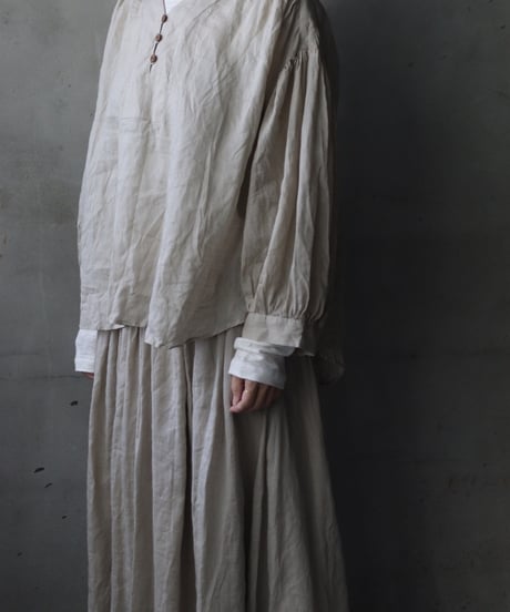 cavane キャヴァネ / V Pull-over blouse linen100ブラウス / ca-25148