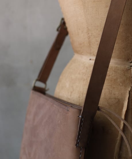 klauseクロイゼ / SHOULDER BAG(HARD)鞄マチなし/ kla-24007A