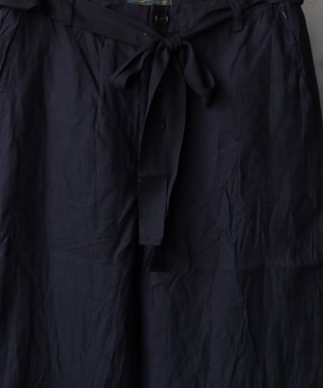 ALEKSANDR MANAMISアレクサンダーマナミ/ PHOEBUS CROP PANTパンツ/ am-26005