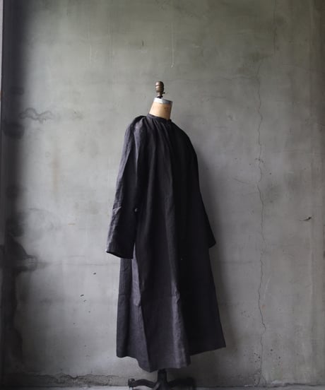 klauseクロイゼ / Belarus linen Gather shirt long length (鉄媒染) / kla-24009