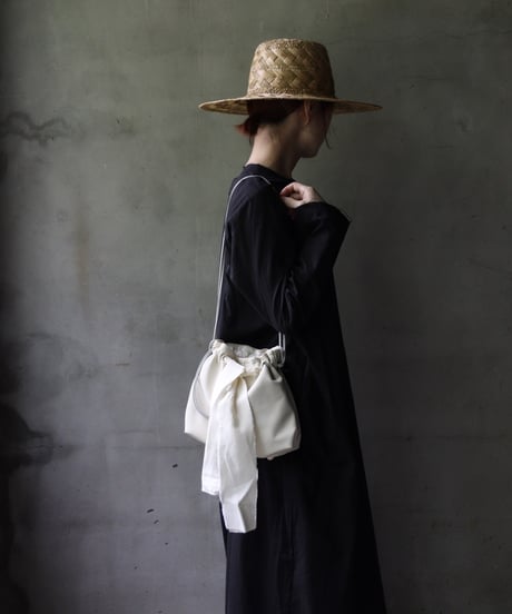Atelier Inscrireアトリエ インスクリール / ADELA POUCH革鞄 / At-25002