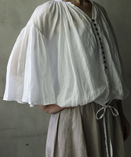 cavane キャヴァネ / Wide-sleeves with waist drawstring linen100 blouseブラウス / ca-25104