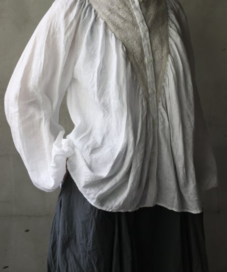 cavane キャヴァネ / Collarless raglan linen100 blouseブラウス / ca-25133
