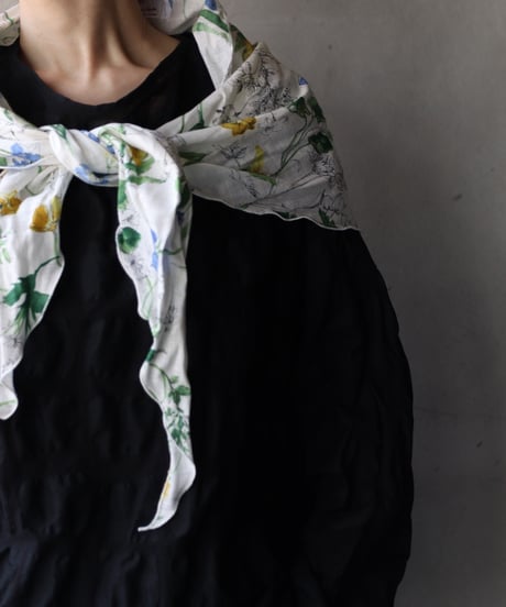 cavane キャヴァネ / Limited Scarf with tassel linen100スカーフ / ca-26041